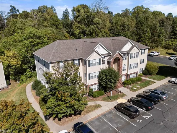 Winston-salem, NC 27127,2033 Salem Bluff DR