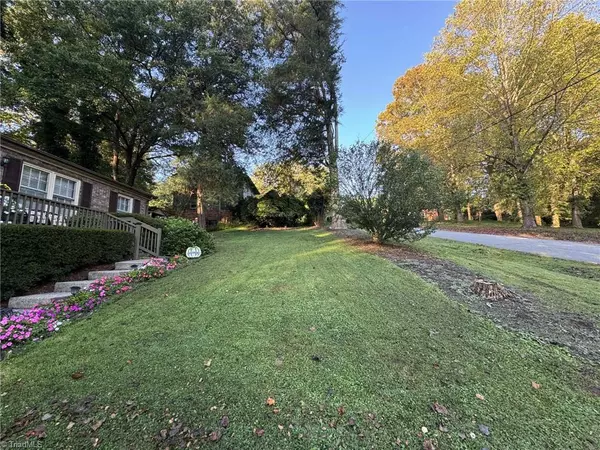 Elkin, NC 28621,142 James ST
