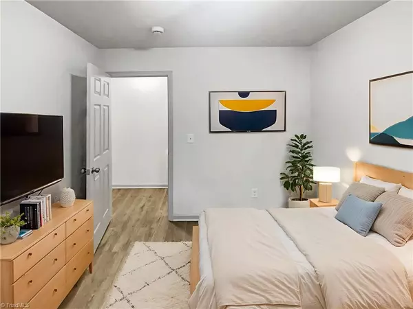 Winston-salem, NC 27105,3643 Bates DR