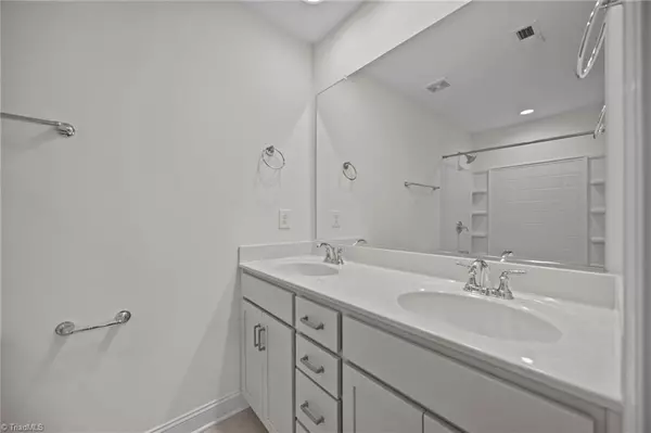 Mebane, NC 27302,1007 Bonanza LN