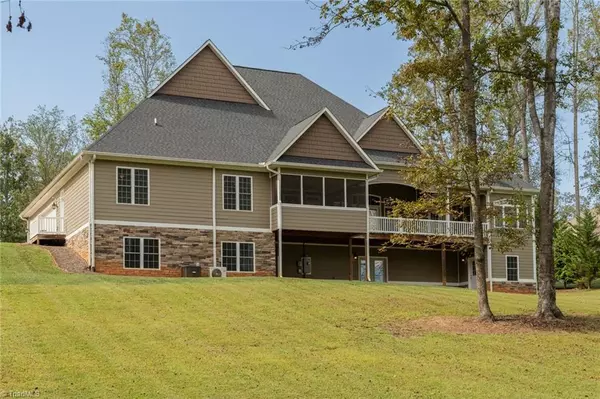 North Wilkesboro, NC 28659,203 Monk CT