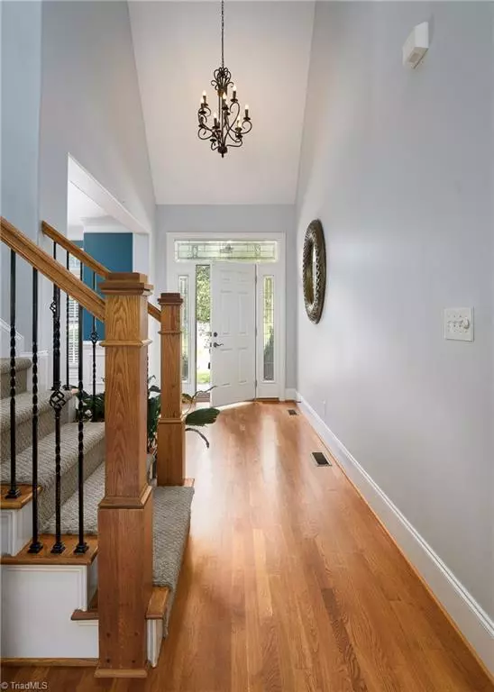 Clemmons, NC 27012,1866 Curraghmore RD