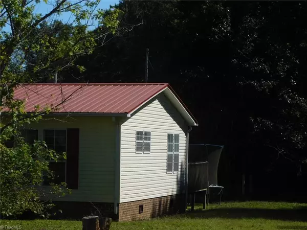 Troy, NC 27371,7039 Abner RD