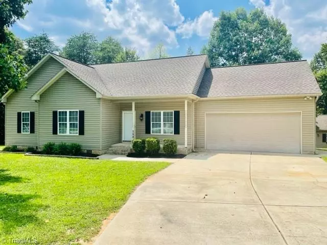 Summerfield, NC 27358,7541 Strawberry RD