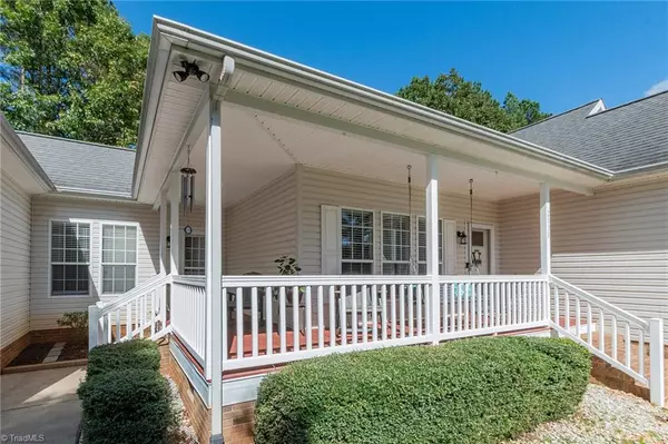 Asheboro, NC 27203,2139 Woods Stream LN