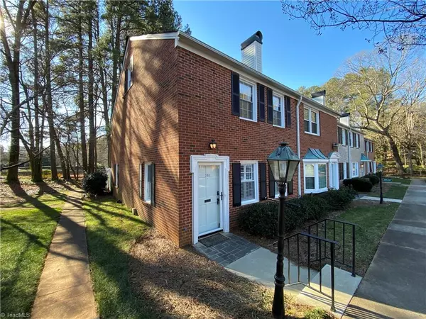 Winston-salem, NC 27104,355 Hanover Arms CT