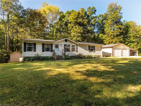 2832 Russell Mcpherson RD, Burlington, NC 27215