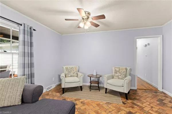 Winston-salem, NC 27106,4121 Briarcliffe RD