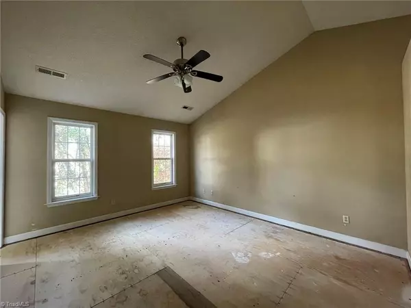 Kernersville, NC 27284,115 Wembley CT