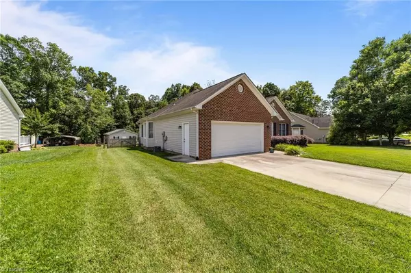 Graham, NC 27253,2392 Willowview DR