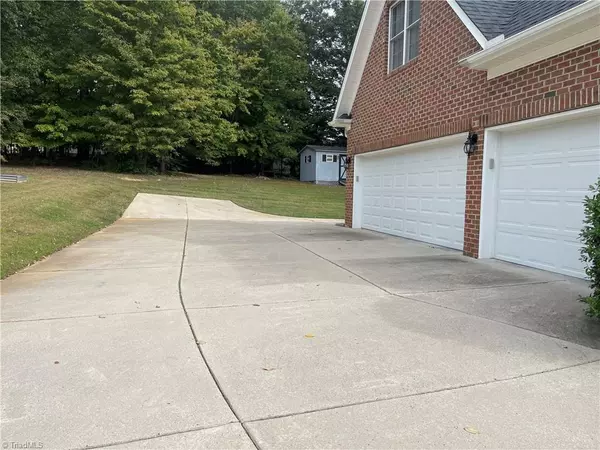 Asheboro, NC 27203,2339 Hickory Forest DR