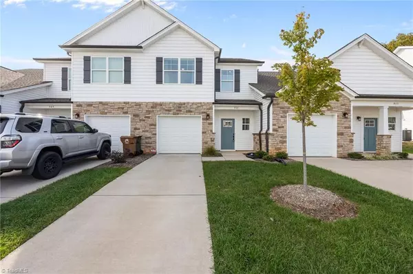 Greensboro, NC 27410,911 Cannon Crossing CIR