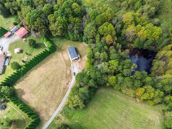 1710 Lone Hickory RD, Yadkinville, NC 27055