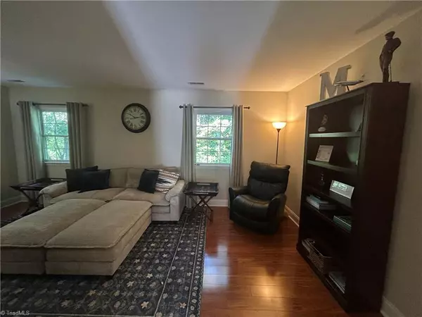 Winston-salem, NC 27103 #B,2966 Saint Marks RD