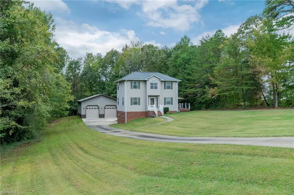 Lexington, NC 27292,217 Peace Haven DR