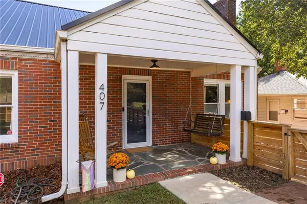 Greensboro, NC 27403,407 Mayflower DR