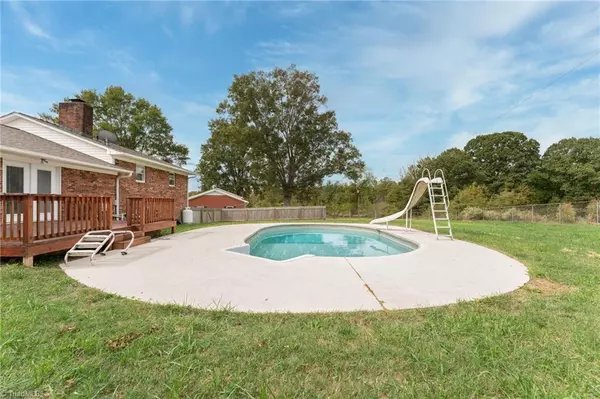 Lexington, NC 27295,306 Lenalan DR