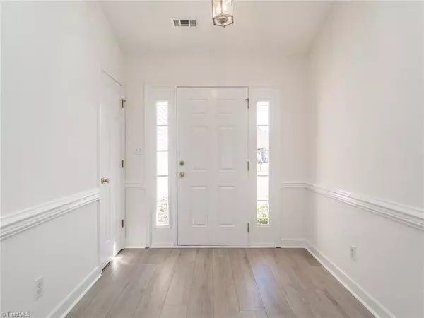 Burlington, NC 27215,3015 Juniper DR