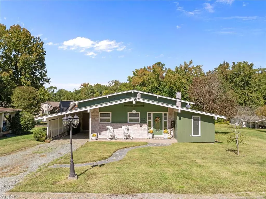 Burlington, NC 27215,2323 Pineview DR