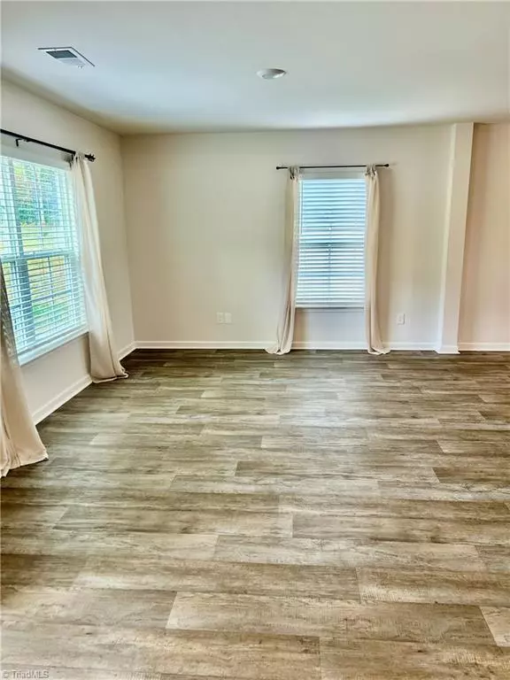 Lexington, NC 27292,215 Lily's PL