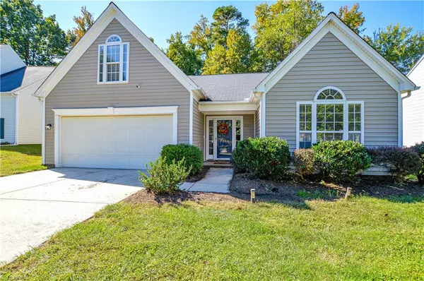 3339 Cherrybrook DR, Jamestown, NC 27282