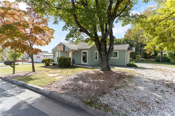 Winston-salem, NC 27103,1911 Margaret ST