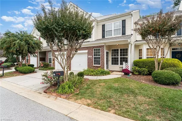 215 Channel Cove CT, Jamestown, NC 27282