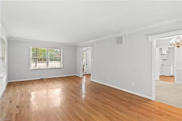 High Point, NC 27265,4307 Oak Hollow DR