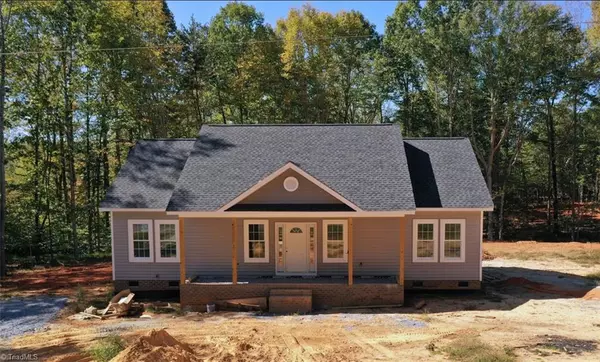 874 Ponderosa Heights PL, Asheboro, NC 27205