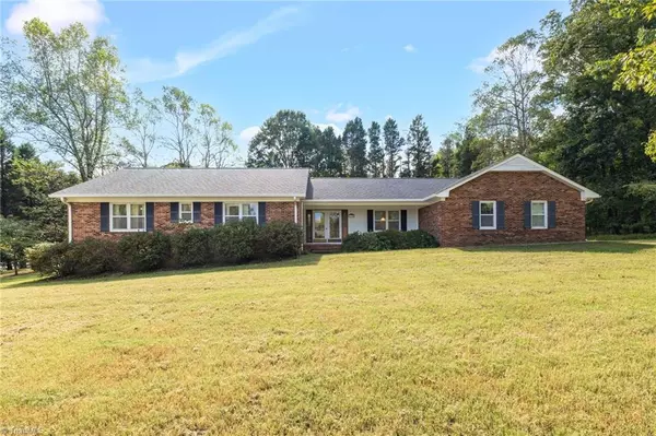 112 Macgregor LN, Stoneville, NC 27048
