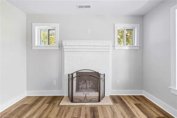 Randleman, NC 27317,106 Barker ST