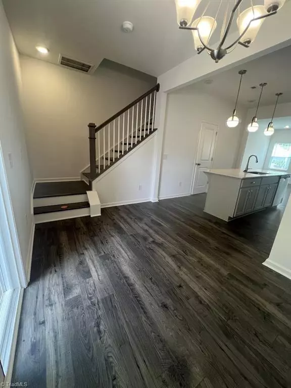 Winston-salem, NC 27103,1646 Granby Heights DR
