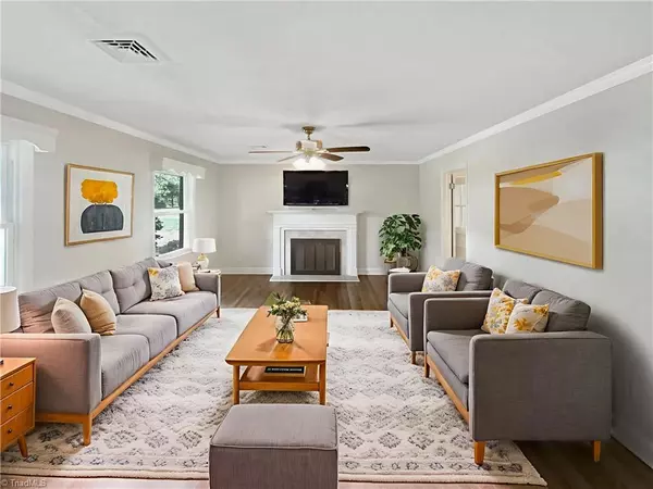 Winston-salem, NC 27105,4601 Oak Ridge DR