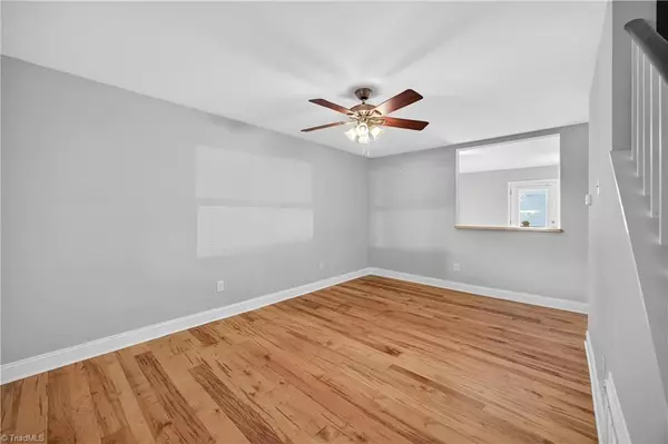 Winston-salem, NC 27103,335 Crafton ST #3