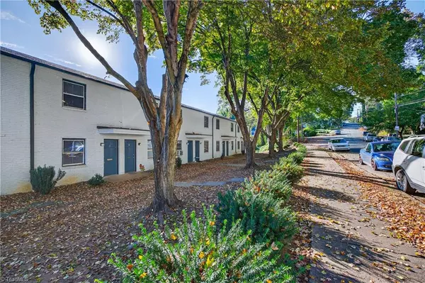 Winston-salem, NC 27103,335 Crafton ST #3