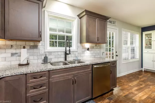 Thomasville, NC 27360,6584 Black Oak CT