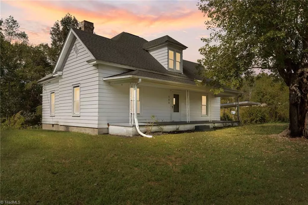 Pinnacle, NC 27043,588 Roby Fulk RD