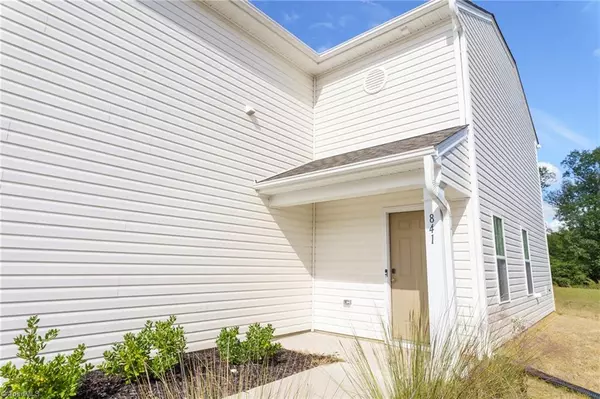 Jamestown, NC 27282,841 Sage Hill DR