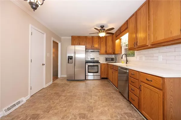 Lewisville, NC 27023,1010 Cedar HOLW