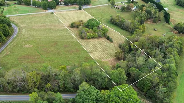 Pilot Mountain, NC 27041,310 Jessup Grove Church RD