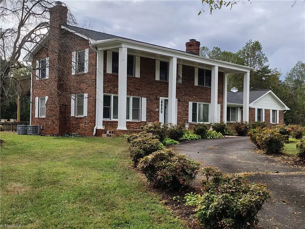 Dobson, NC 27017,105 Pepperbush TRL