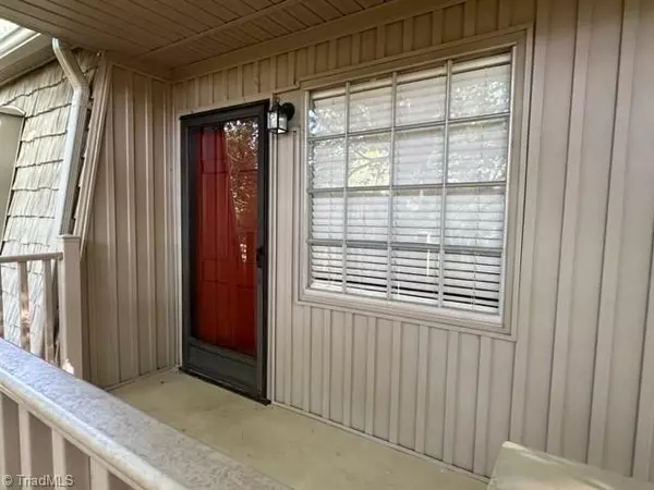 3820 Country Club RD #I, Winston-salem, NC 27104