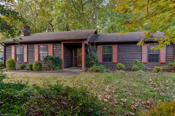 1404 Manard LN, Greensboro, NC 27407