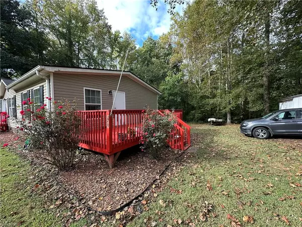 Advance, NC 27006,329 La Quinta DR