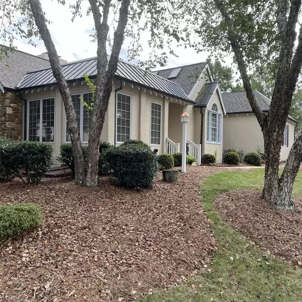 Advance, NC 27006,108 Linden PL