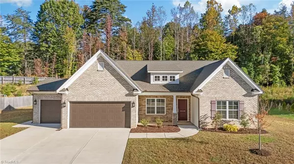 2449 Redwood Hill RUN, Kernersville, NC 27284