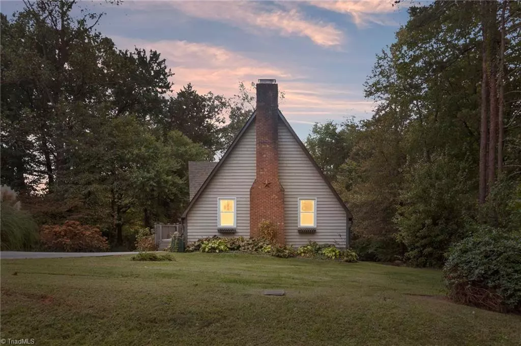 Winston-salem, NC 27107,524 Apache DR