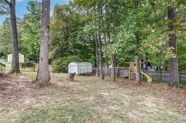 Thomasville, NC 27360,4 Oak Meadow LN