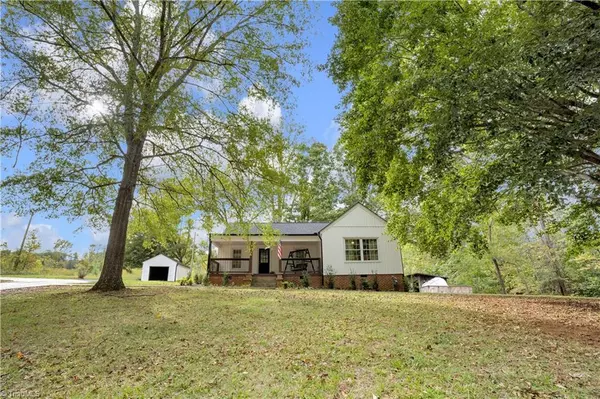 2476 Zoo Pkwy, Asheboro, NC 27205
