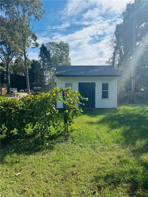 Winston-salem, NC 27107,4330 Glenford DR